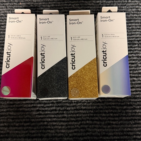 Cricut Joy machine with carry case and bundle of accessories. - Picture 12 of 17